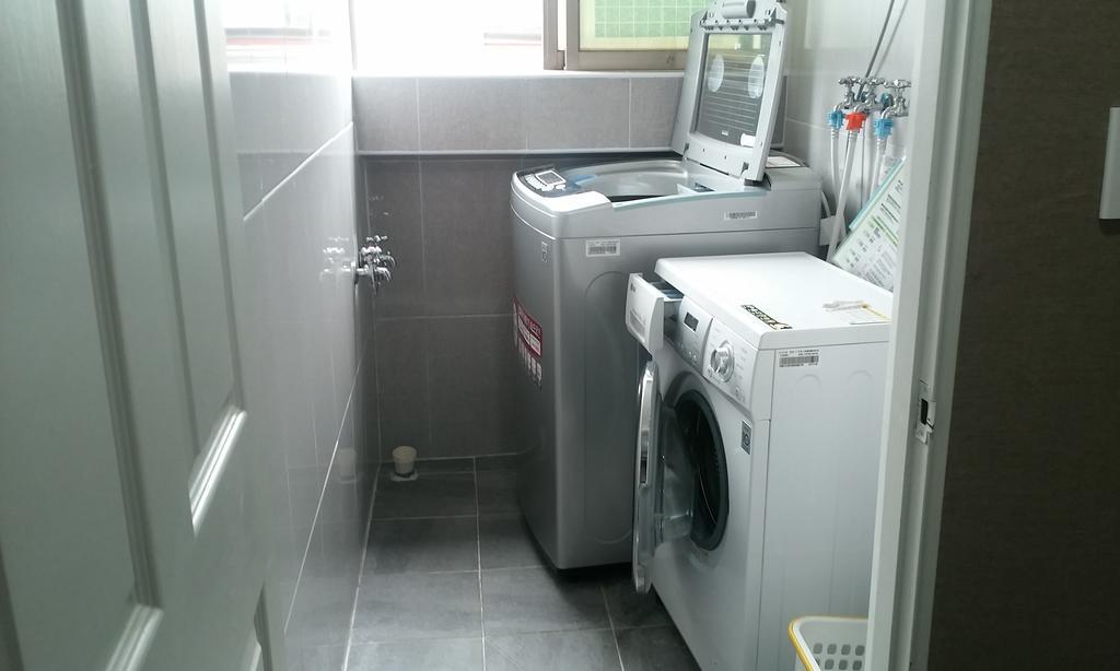 Hostel Oxbloodk Gwangju Metropolitan City Exteriér fotografie